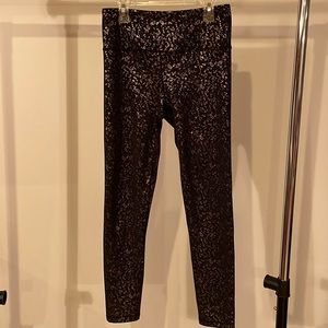 Zyia Black/Gold leggings